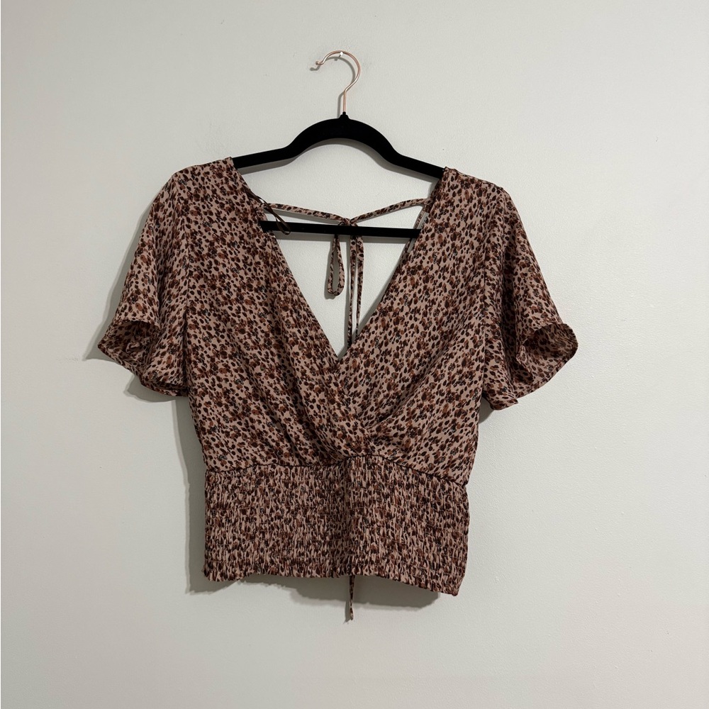 Paper Crane Brown and Cream Flutter Sleeve Crop Blouse